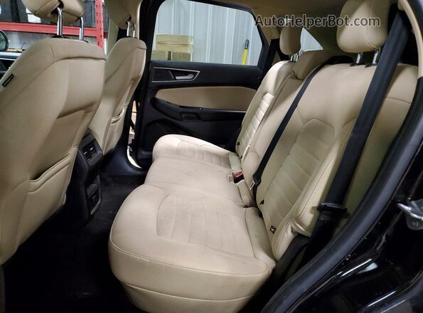 2FMPK4J91JBC27089 2018 FORD EDGE Black Rear interior view