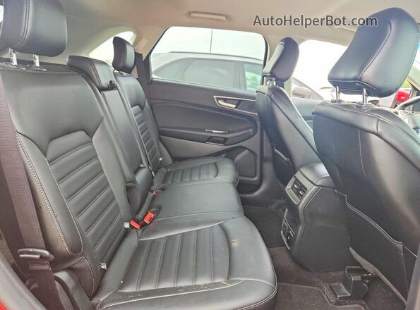 2FMPK4J92LBA32945 2020 FORD EDGE Red Вид задньої частини салону