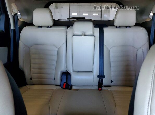 2FMPK4J94HBC16615 2017 FORD EDGE White Вид задніх сидінь