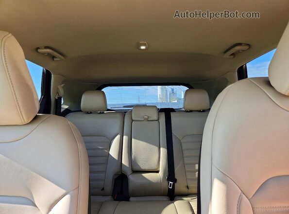 2FMPK4J94LBA32591 2020 FORD EDGE White Rear seats view