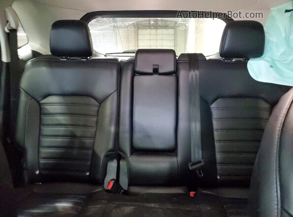 2FMPK4J94PBA54774 2023 FORD EDGE Silver Rear seats view