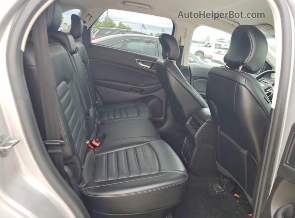 2FMPK4J95HBB68168 2017 FORD EDGE Silver Rear interior view