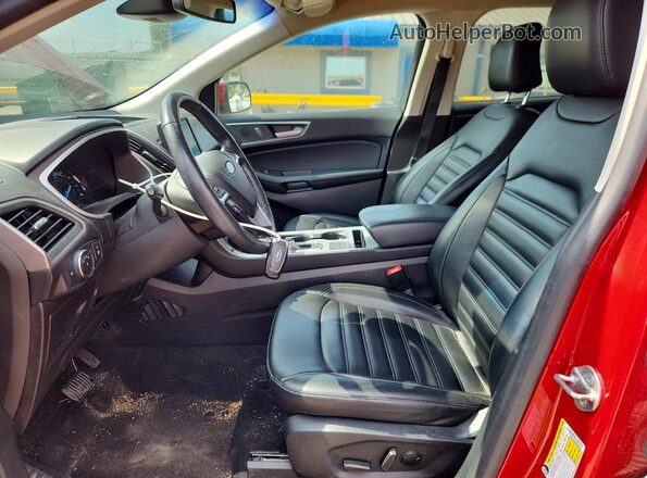 2FMPK4J96MBA06432 2021 FORD EDGE Red Вид салону спереду