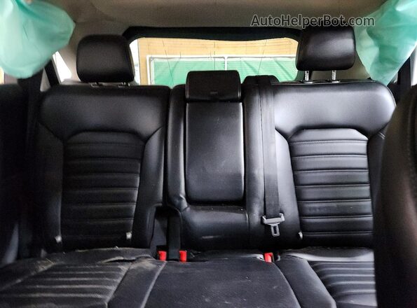 2FMPK4J97LBA42080 2020 FORD EDGE Black Rear seats view