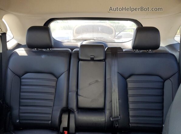 2FMPK4J98KBB94318 2019 FORD EDGE White Rear seats view