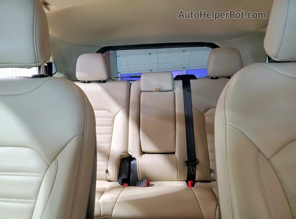 2FMPK4J98KBB96943 2019 FORD EDGE White Vista de los asientos traseros