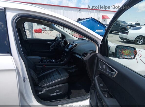 2FMPK4J98KBC73326 2019 FORD EDGE White Front interior view