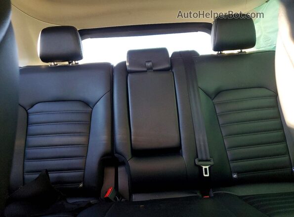 2FMPK4J99RBA64154 2024 FORD EDGE Blue Widok tylnych siedzeń