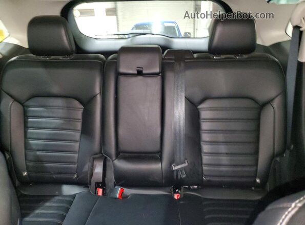2FMPK4J9XKBC59024 2019 FORD EDGE Burgundy Հետևի նստատեղերի տեսք