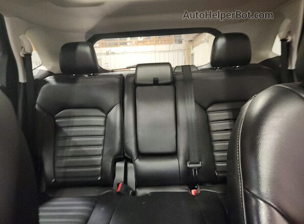 2FMPK4J9XLBA44003 2020 FORD EDGE White Rear seats view