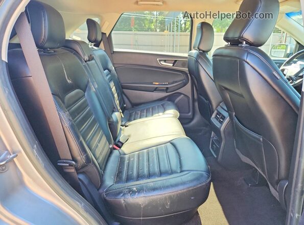 2FMPK4J9XLBA73887 2020 FORD EDGE Серебряный Вид задней части салона