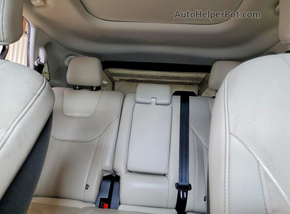 2FMPK4K83HBC08401 2017 FORD EDGE Orange Rear seats view