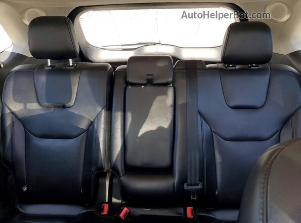 2FMPK4K95NBA39325 2022 FORD EDGE Black Հետևի նստատեղերի տեսք