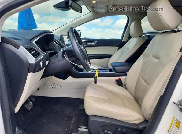 2FMPK4K96MBA08177 2021 FORD EDGE White Front interior view