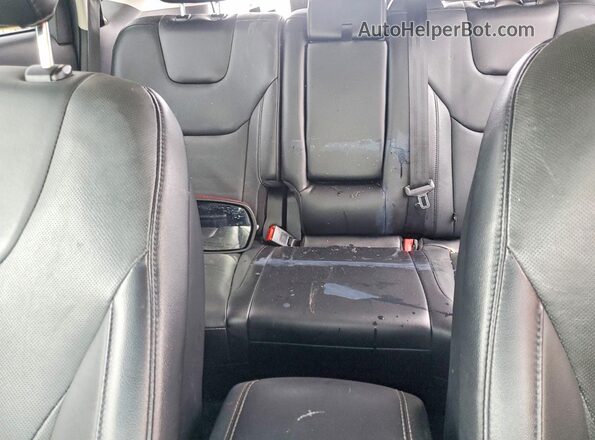 2FMPK4K97HBB87772 2017 FORD EDGE Red Vista de los asientos traseros