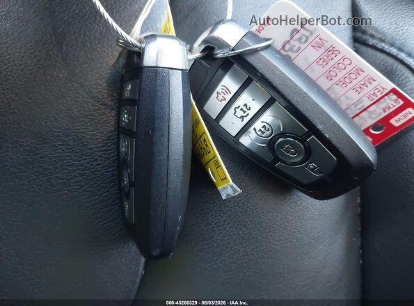 2FMPK4K97JBB95845 2018 FORD EDGE Серый Вид панели приборов