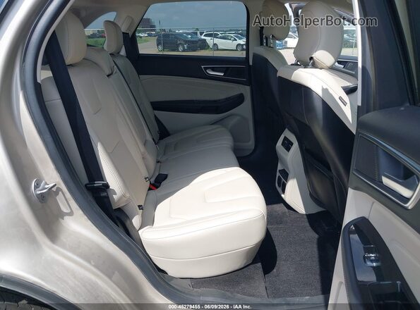 2FMPK4K99JBC01077 2018 FORD EDGE Champagne Vista de la etiqueta del VIN