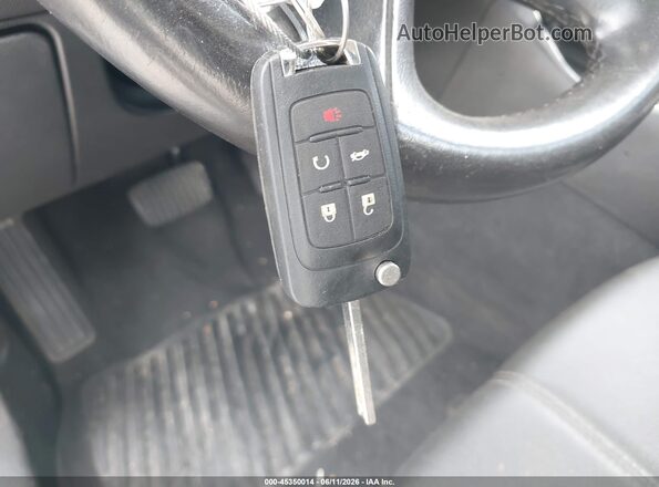2G1105S33H9175054 2017 CHEVROLET IMPALA Серебряный Вид панели приборов