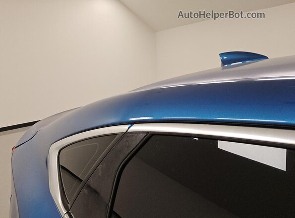 2G1105S35J9118604 2018 CHEVROLET IMPALA Blue 