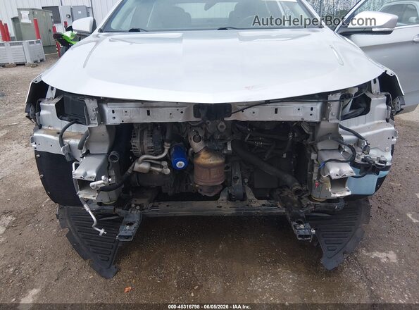 2G1105S38J9112019 2018 CHEVROLET IMPALA Silver Вид спереду