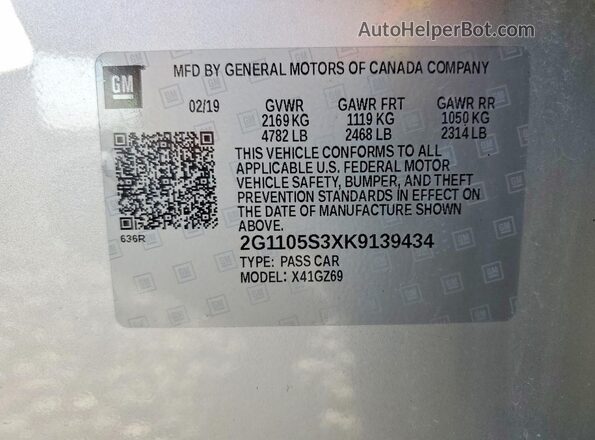 2G1105S3XK9139434 2019 CHEVROLET IMPALA Silver Widok komory silnika
