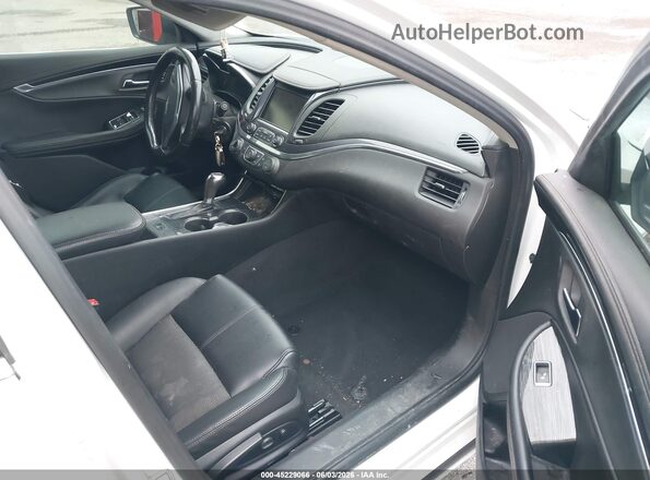 2G1105SA7H9139446 2017 CHEVROLET IMPALA White წინა სალონის ხედი