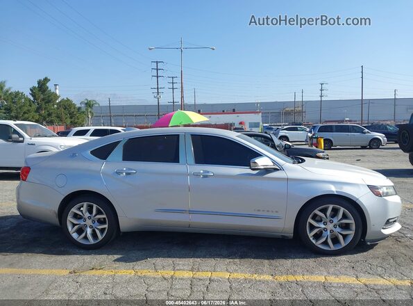 2G1125S31J9150797 2018 CHEVROLET IMPALA Silver Widok wnętrza 360 stopni