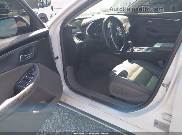 2G11Z5S37K9147416 2019 CHEVROLET IMPALA Белый Вид салона спереди