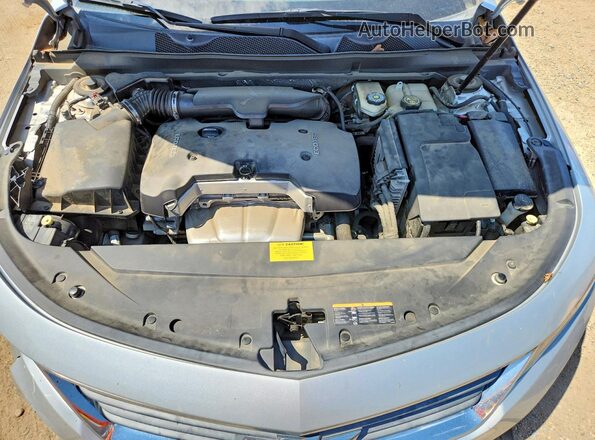 2G11Z5SA4J9104035 2018 CHEVROLET IMPALA Серебряный Вид задней части салона