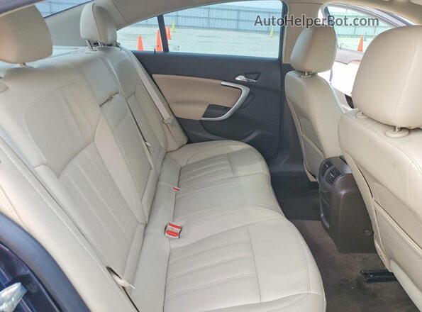 2G4GK5EX3G9140941 2016 BUICK REGAL Blue Вид задніх сидінь