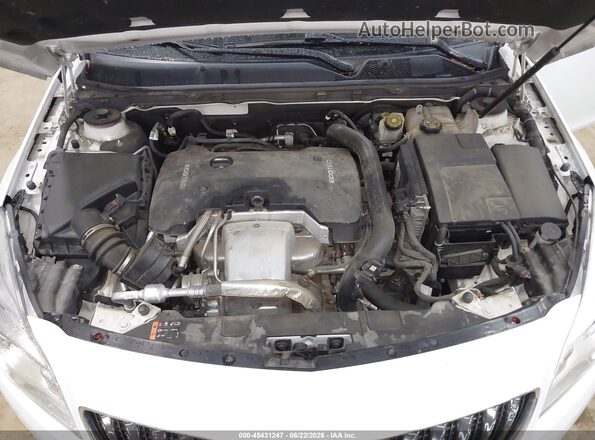 2G4GL5EX0H9109953 2017 BUICK REGAL White Rear view