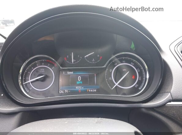2G4GL5EX0H9174298 2017 BUICK REGAL Black Widok tylnych siedzeń