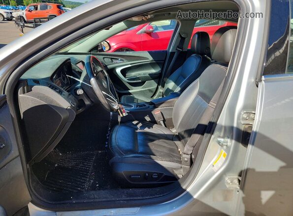 2G4GL5EX8H9125088 2017 BUICK REGAL Silver Front interior view