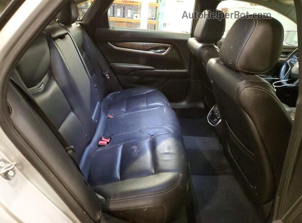 2G61M5S33J9132080 2018 CADILLAC XTS Silver Widok tylnych siedzeń