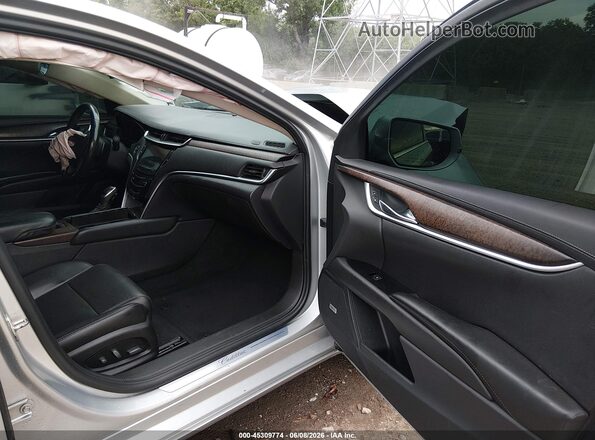2G61M5S33J9155455 2018 CADILLAC XTS Silver Вид салону спереду