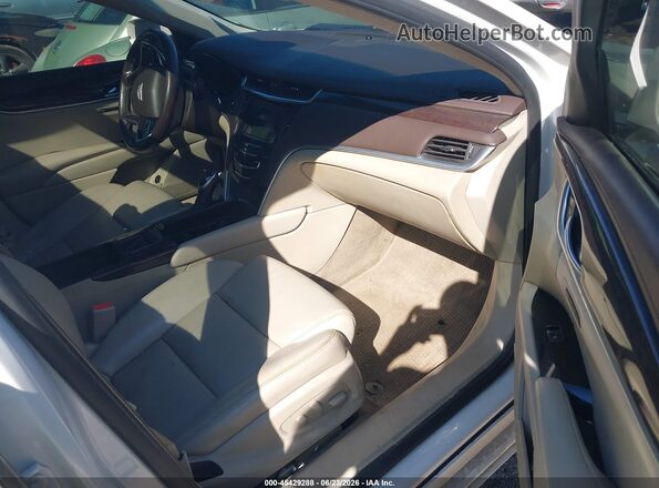 2G61M5S37G9210949 2016 CADILLAC XTS White Вид салону спереду