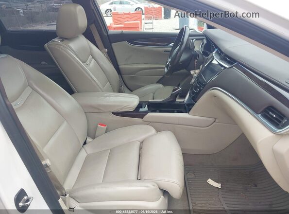 2G61P5S38G9108437 2016 CADILLAC XTS White Սալոնի դիմացի տեսք