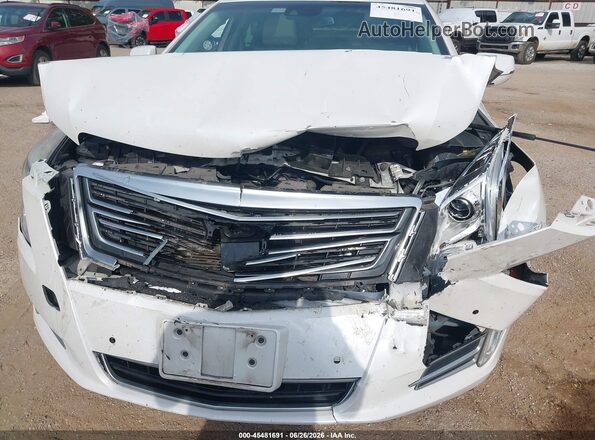 2G61S5S31G9122744 2016 CADILLAC XTS White Widok z przodu