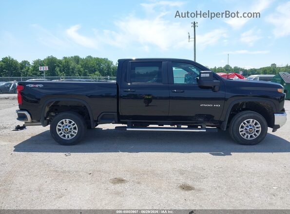 2GC1KNEY4T1182613 2026 CHEVROLET SILVERADO Black Rear interior view