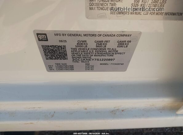 2GC1KNEY7S1220897 2025 CHEVROLET SILVERADO White ძრავის განყოფილების ხედი