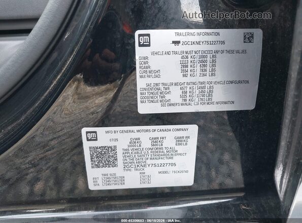2GC1KNEY7S1227705 2025 CHEVROLET SILVERADO Black Vista del compartimento del motor