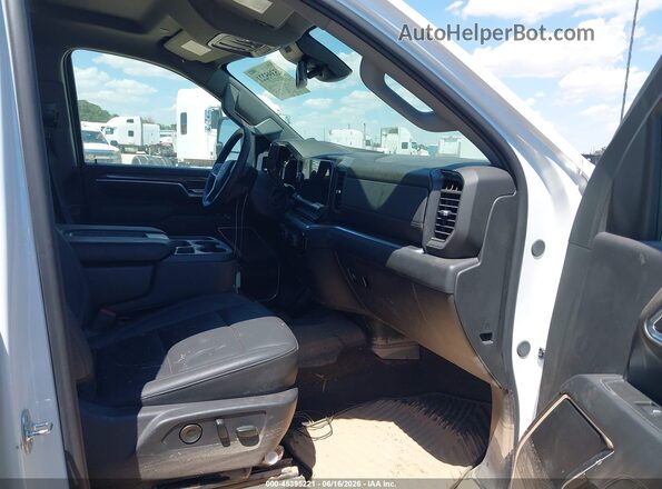 2GC1KPE7XT1148369 2026 CHEVROLET SILVERADO Белый Вид салона спереди
