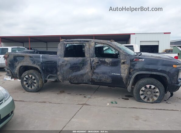 2GC1YMEY1R1178617 2024 CHEVROLET SILVERADO Черный Вид задней части салона