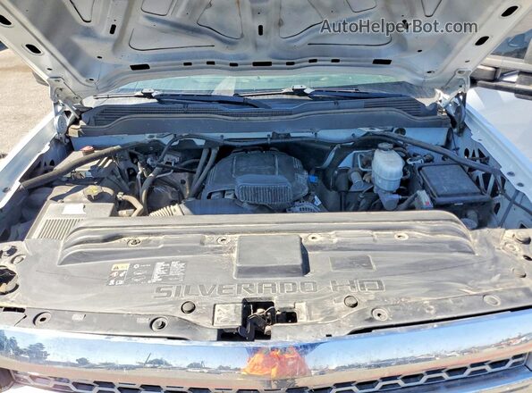 2GC2CREGXK1141501 2019 CHEVROLET SILVERADO White Widok wnętrza z tyłu
