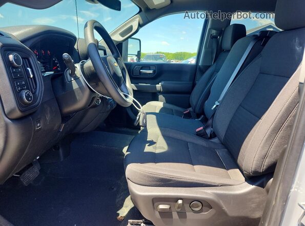 2GC4KME73S1186732 2025 CHEVROLET SILVERADO Gray Սալոնի դիմացի տեսք