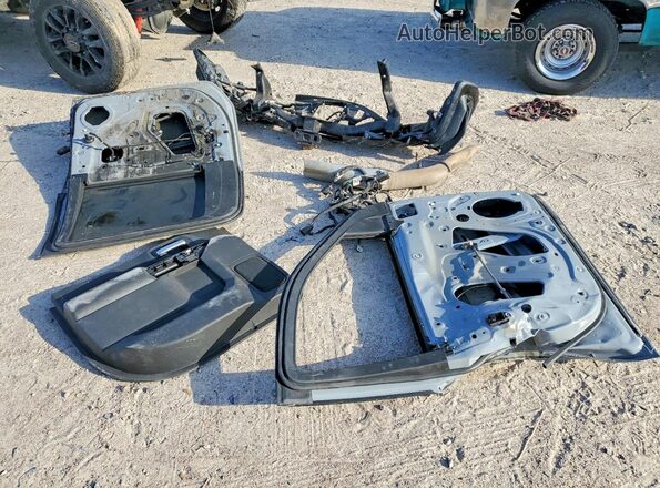 2GC4KMEY2S1186343 2025 CHEVROLET SILVERADO Gray Widok naklejki z numerem VIN
