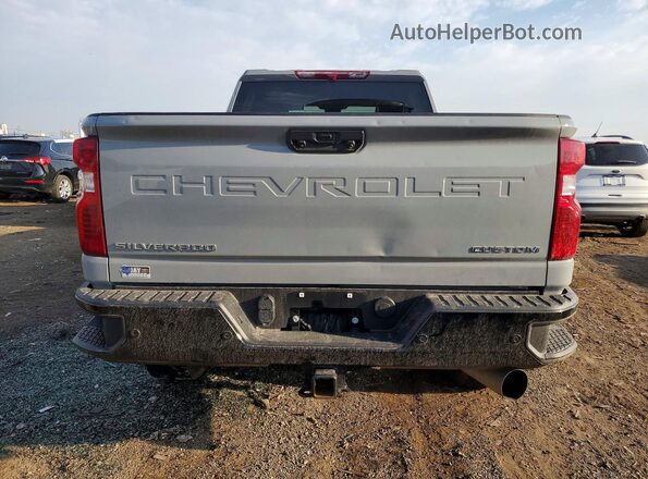 2GC4YMEY7R1272885 2024 CHEVROLET SILVERADO Gray Widok z tyłu