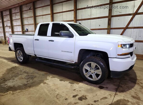 2GCVKMEC0K1183448 2019 CHEVROLET SILVERADO White Delantero derecho