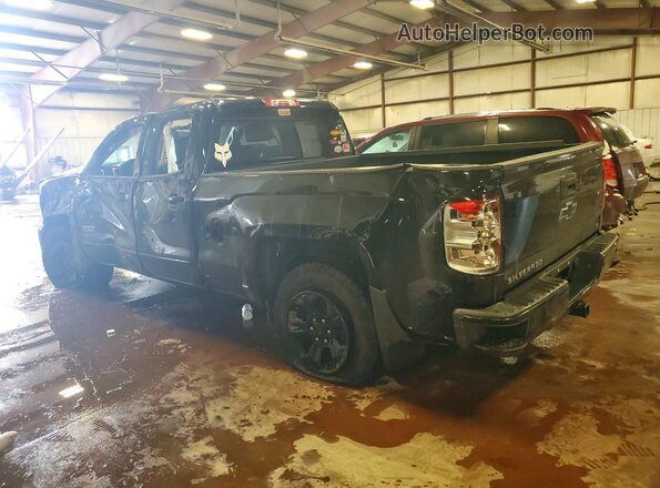 2GCVKREC1J1110441 2018 CHEVROLET SILVERADO Black Tył lewy