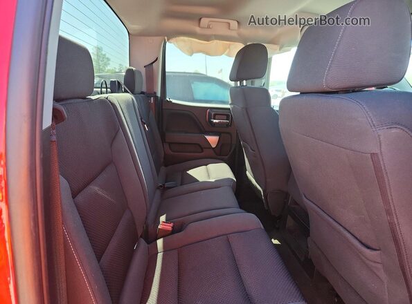 2GCVKREC6J1105669 2018 CHEVROLET SILVERADO Red Вид задніх сидінь